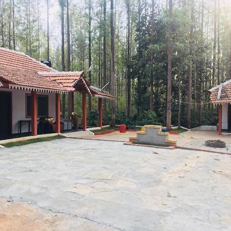 Silver Shadow Homestay Chikmagalūr Exteriör bild