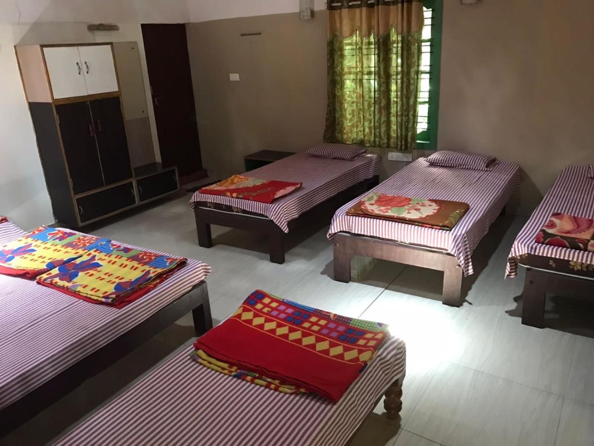 Silver Shadow Homestay Chikmagalūr Exteriör bild