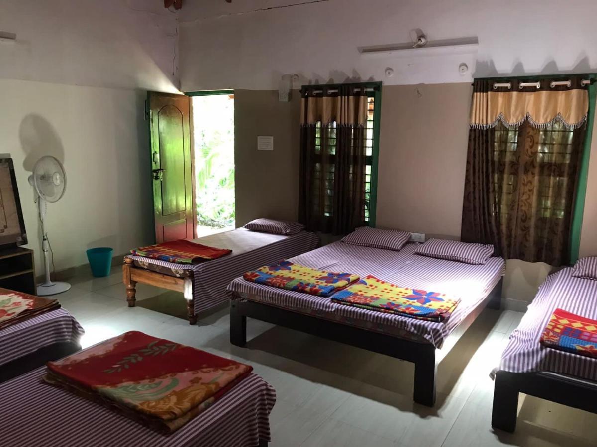 Silver Shadow Homestay Chikmagalūr Exteriör bild